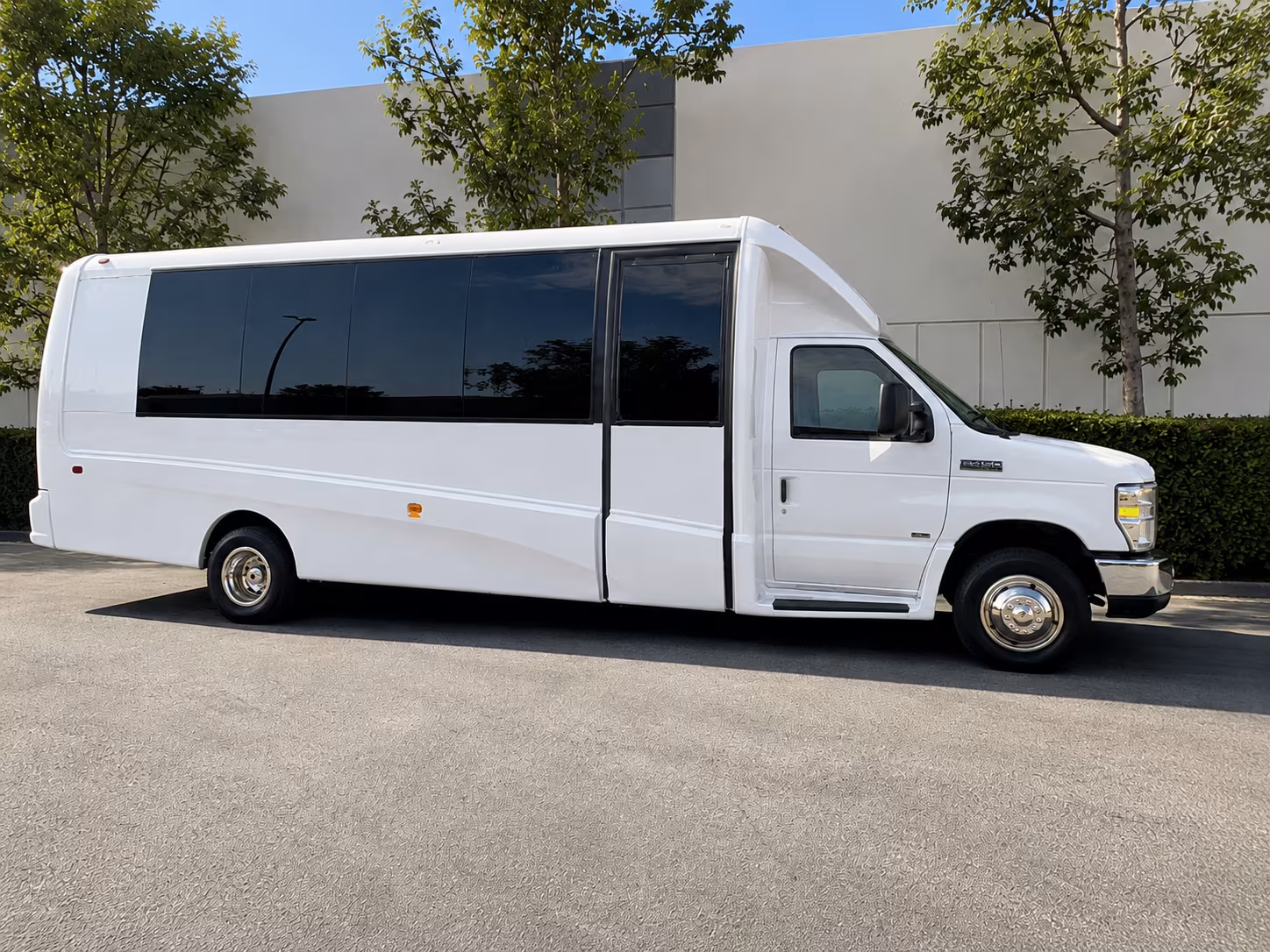 long distance utah wine tour buses to st george and moab