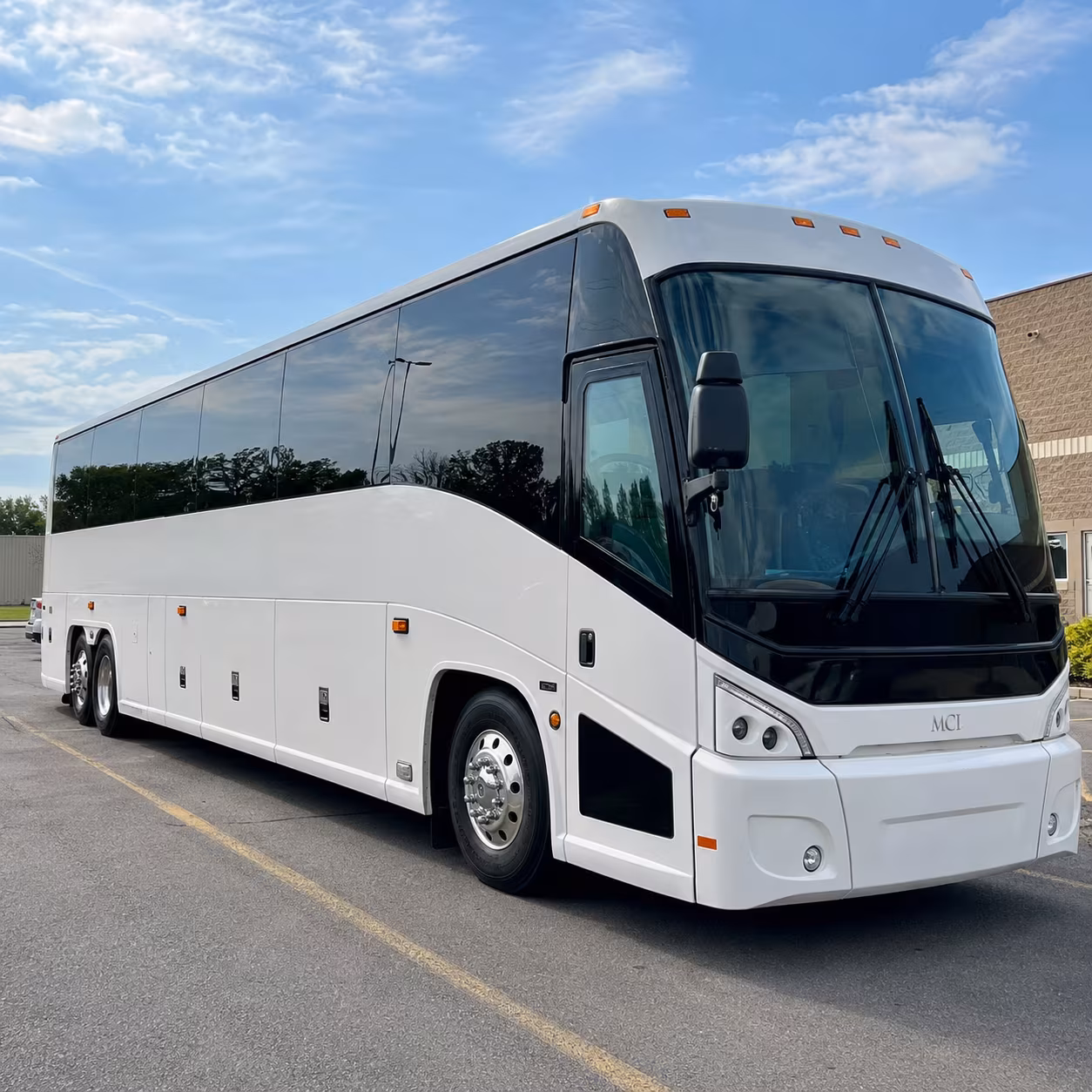 murray charter bus rental exterior